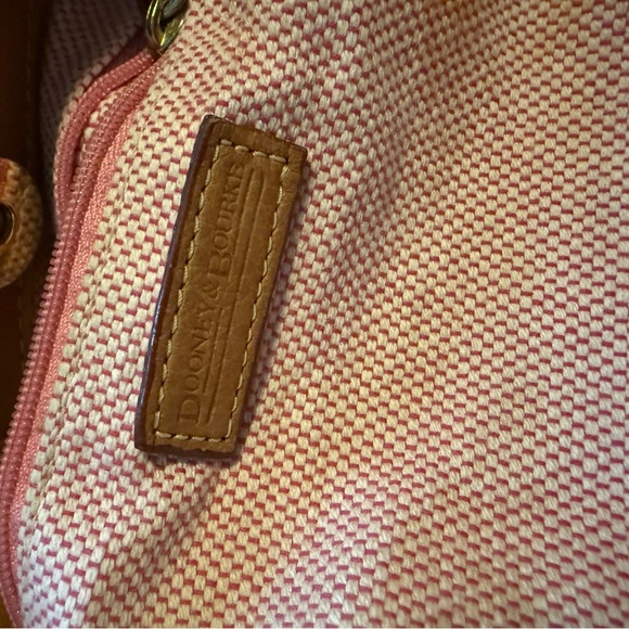 Dooney & Bourke Cream and Brown Shoulder Bag with Wallet - Picture 6 of 8